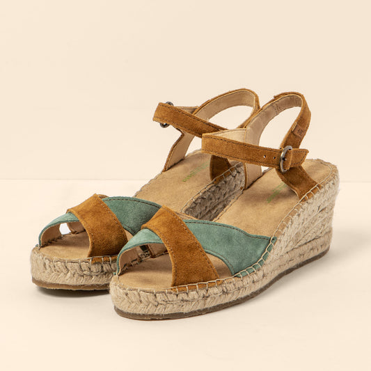 gid://shopify/Product/15699917930828_2
