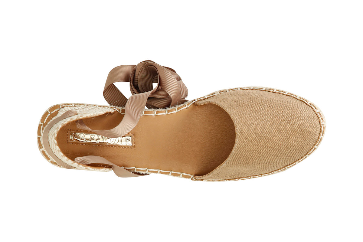 gid://shopify/Product/16121907773772_3