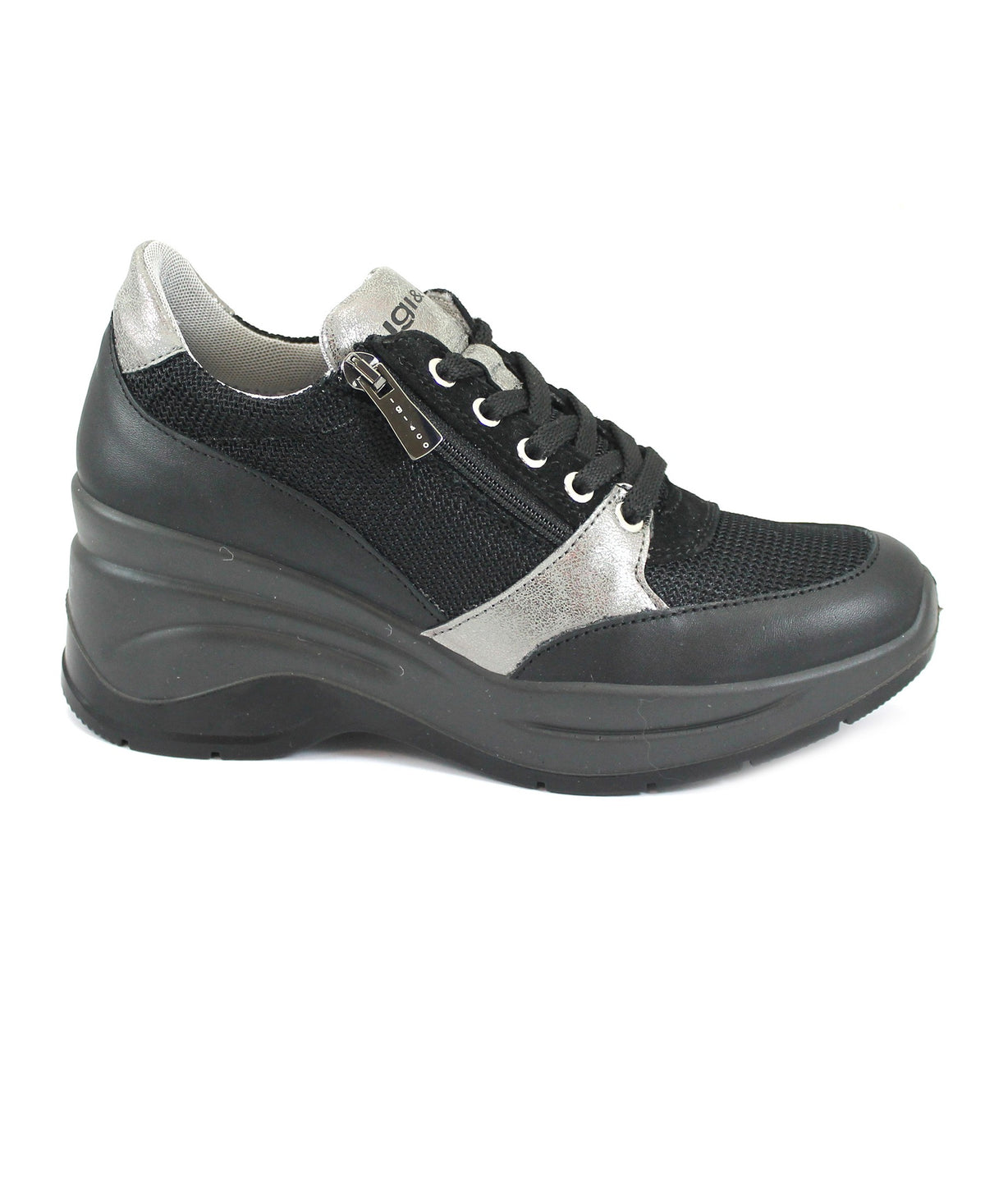 gid://shopify/Product/15740198125900_1