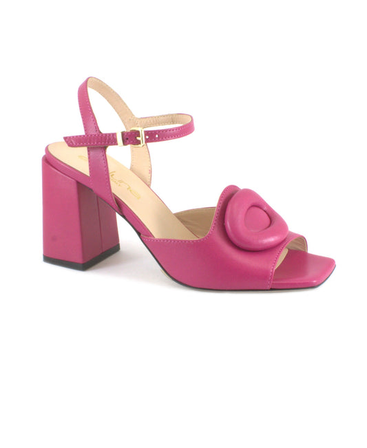 gid://shopify/Product/15739906720076_1