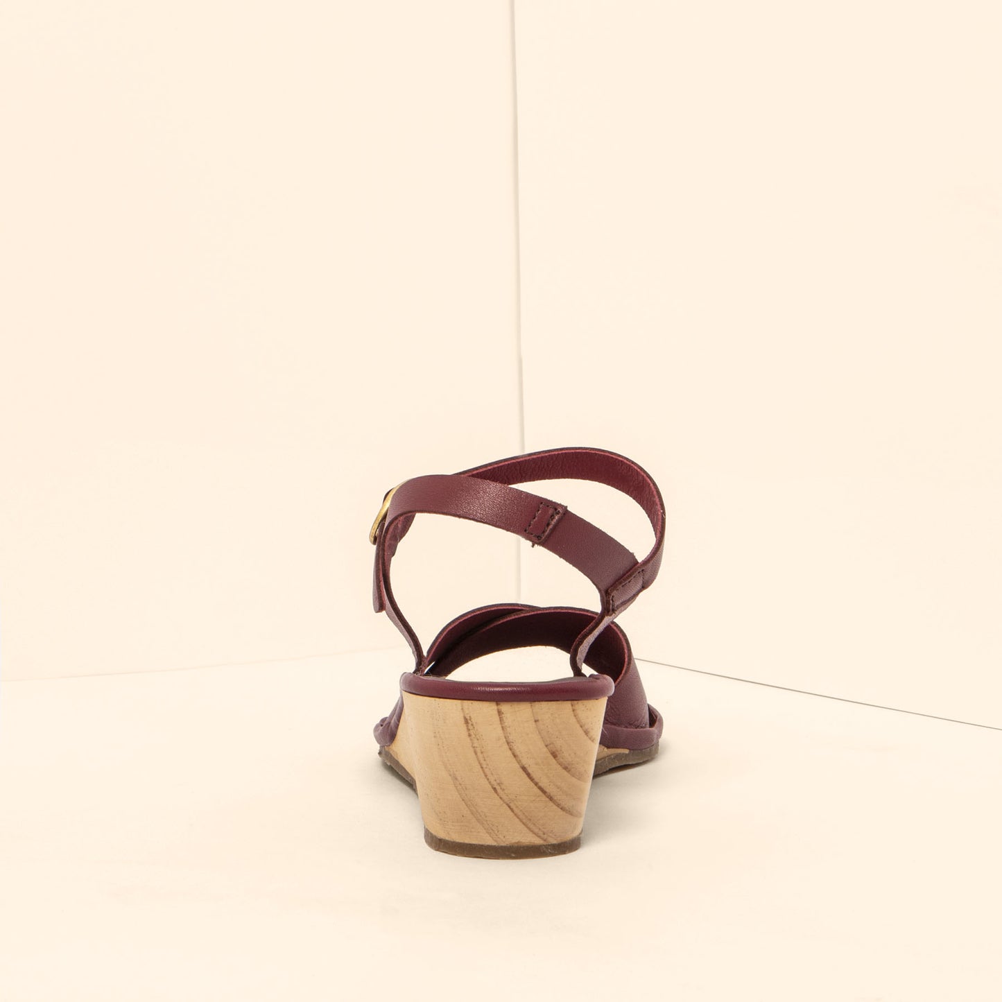 gid://shopify/Product/15700730937676_8