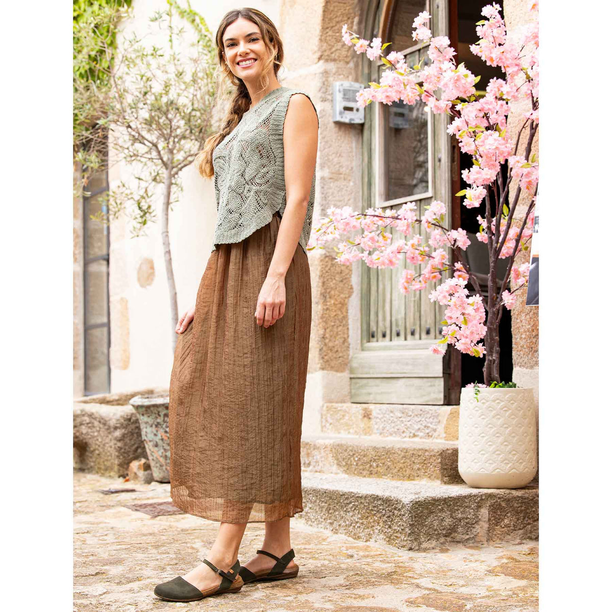 gid://shopify/Product/15700685029708_9