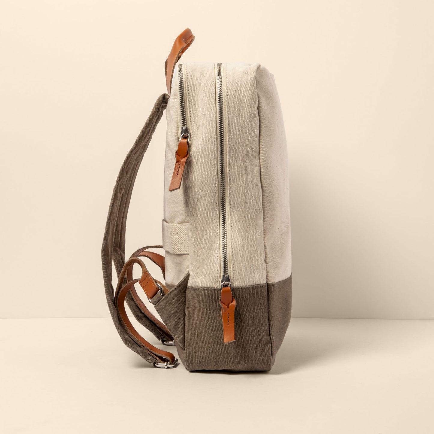 gid://shopify/Product/15700293583180_5