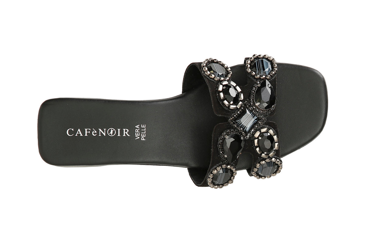 gid://shopify/Product/15783042646348_3