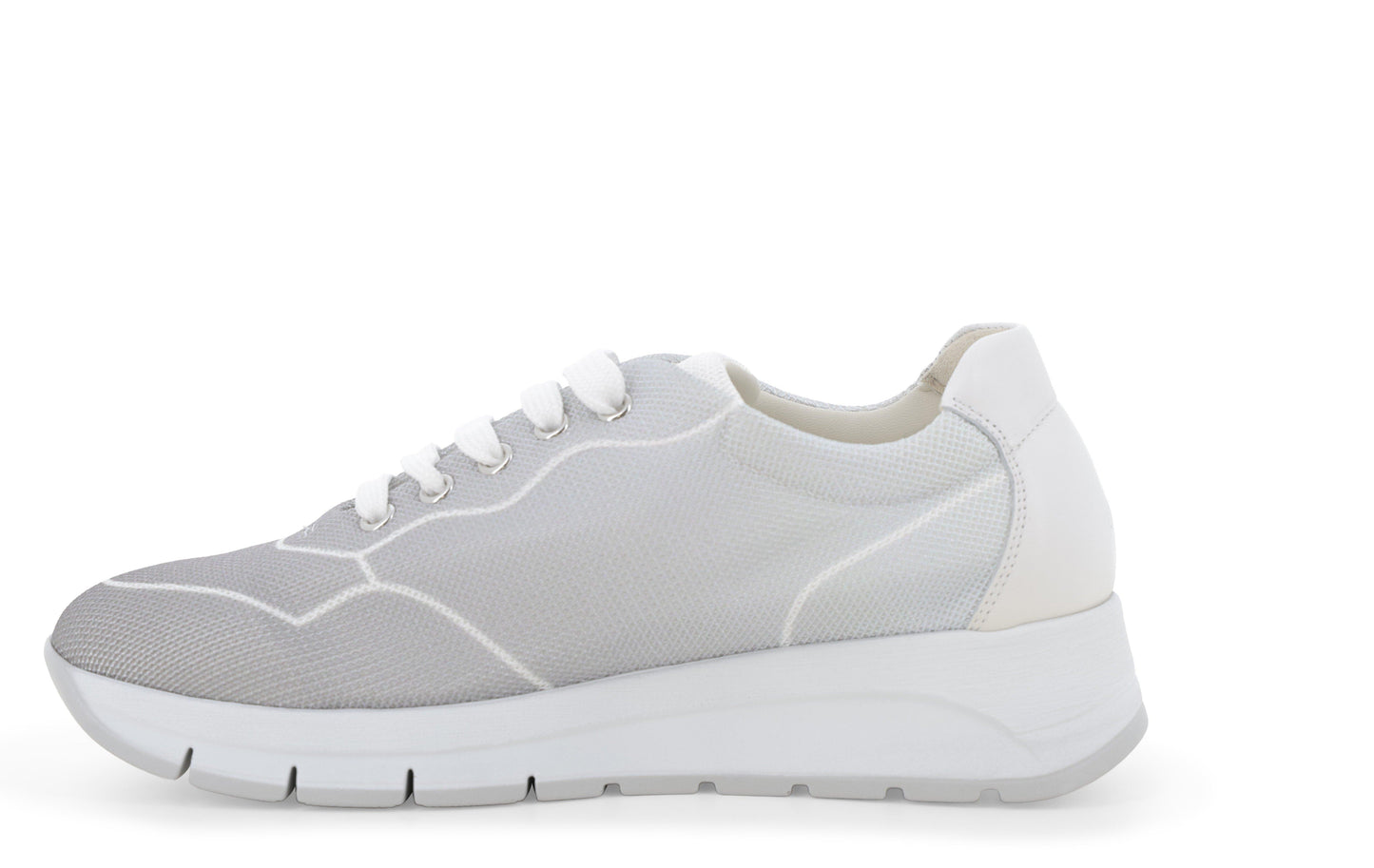 gid://shopify/Product/15686359613772_4
