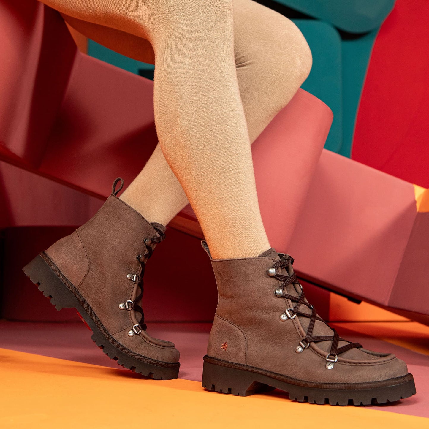 gid://shopify/Product/15785715990860_9