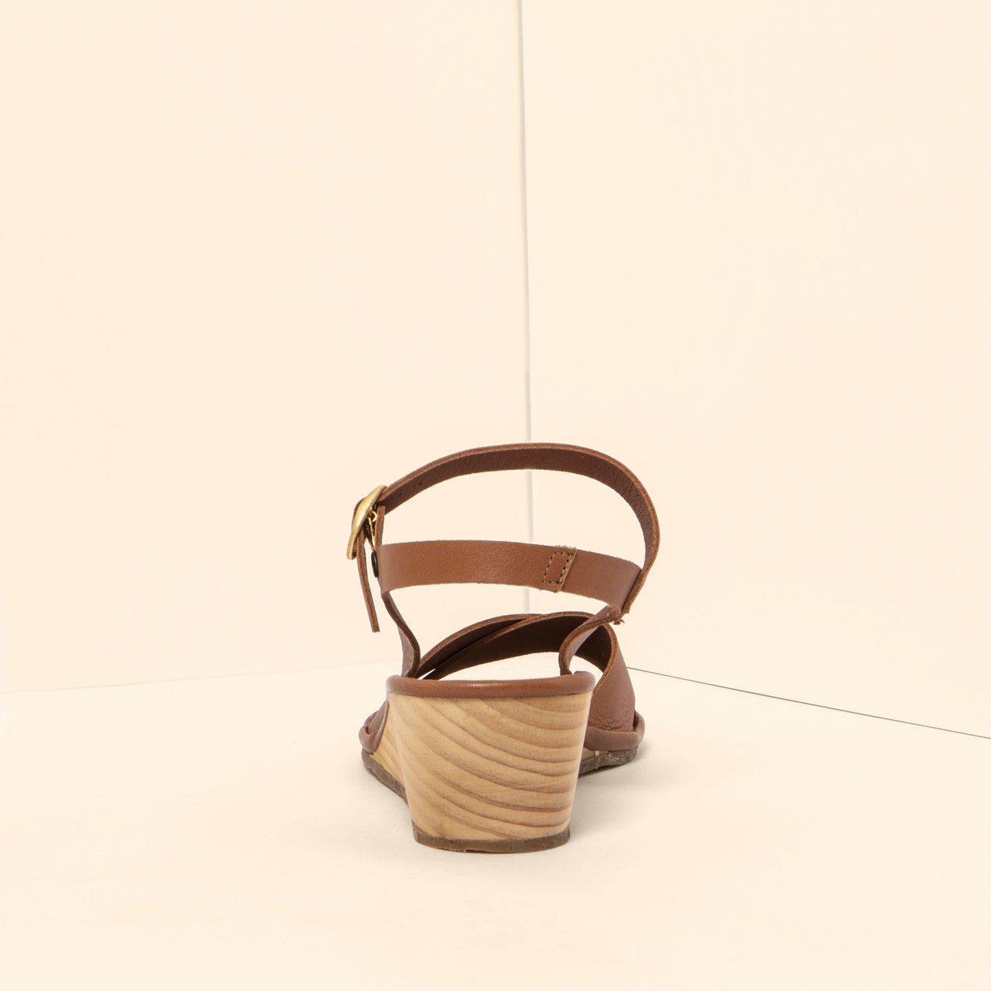 gid://shopify/Product/15700729168204_8