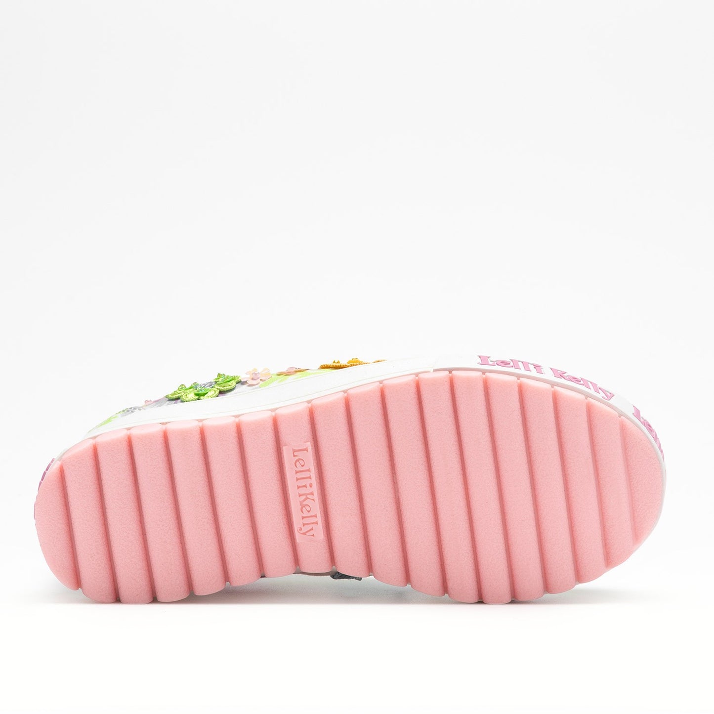 gid://shopify/Product/15755410211148_5