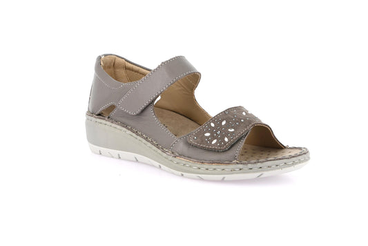 gid://shopify/Product/15755077779788_57521396646220