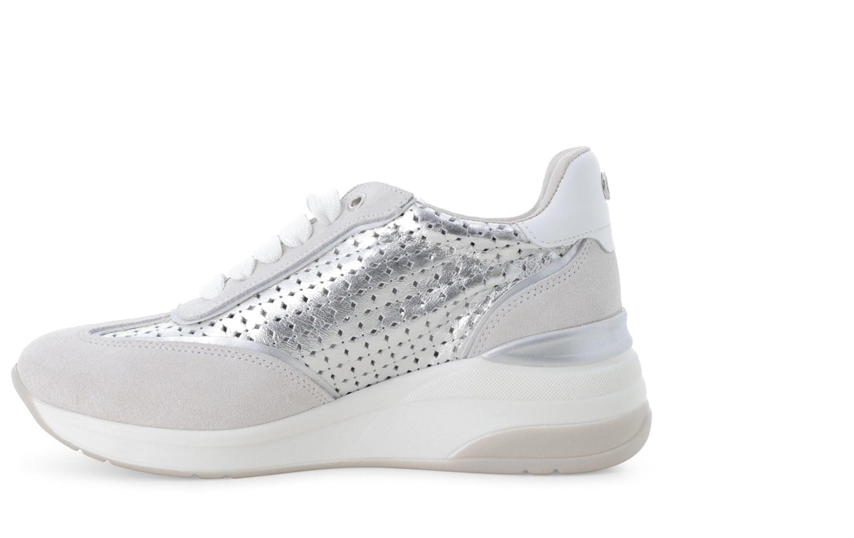 gid://shopify/Product/15761218306380_4