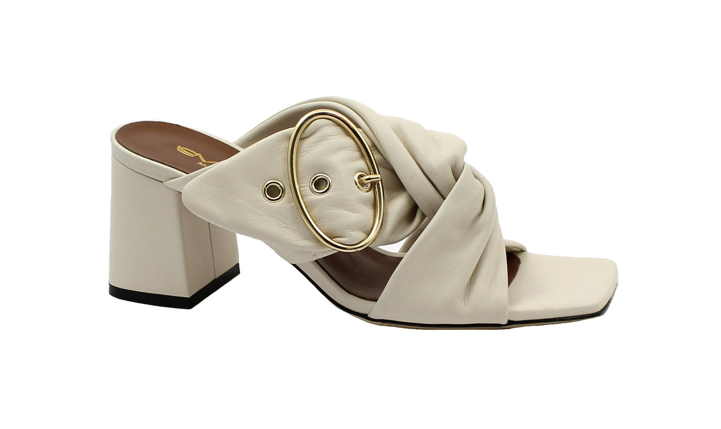 gid://shopify/Product/15739662401868_1