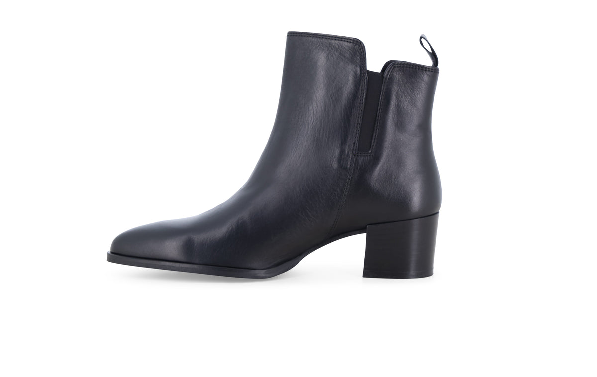 gid://shopify/Product/16118460318028_4