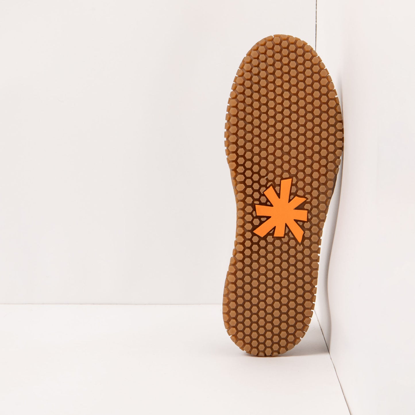 gid://shopify/Product/15694131593548_3