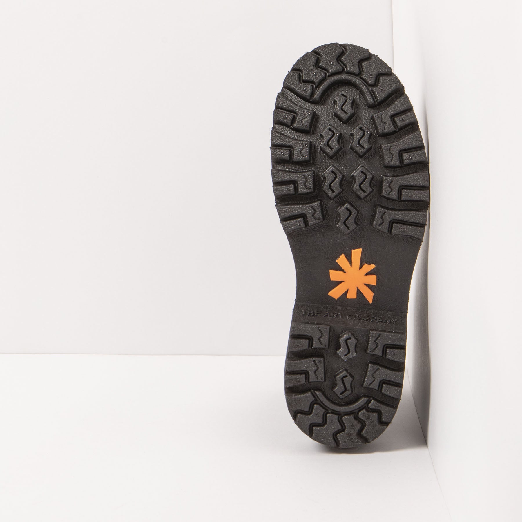 gid://shopify/Product/15785679683916_6