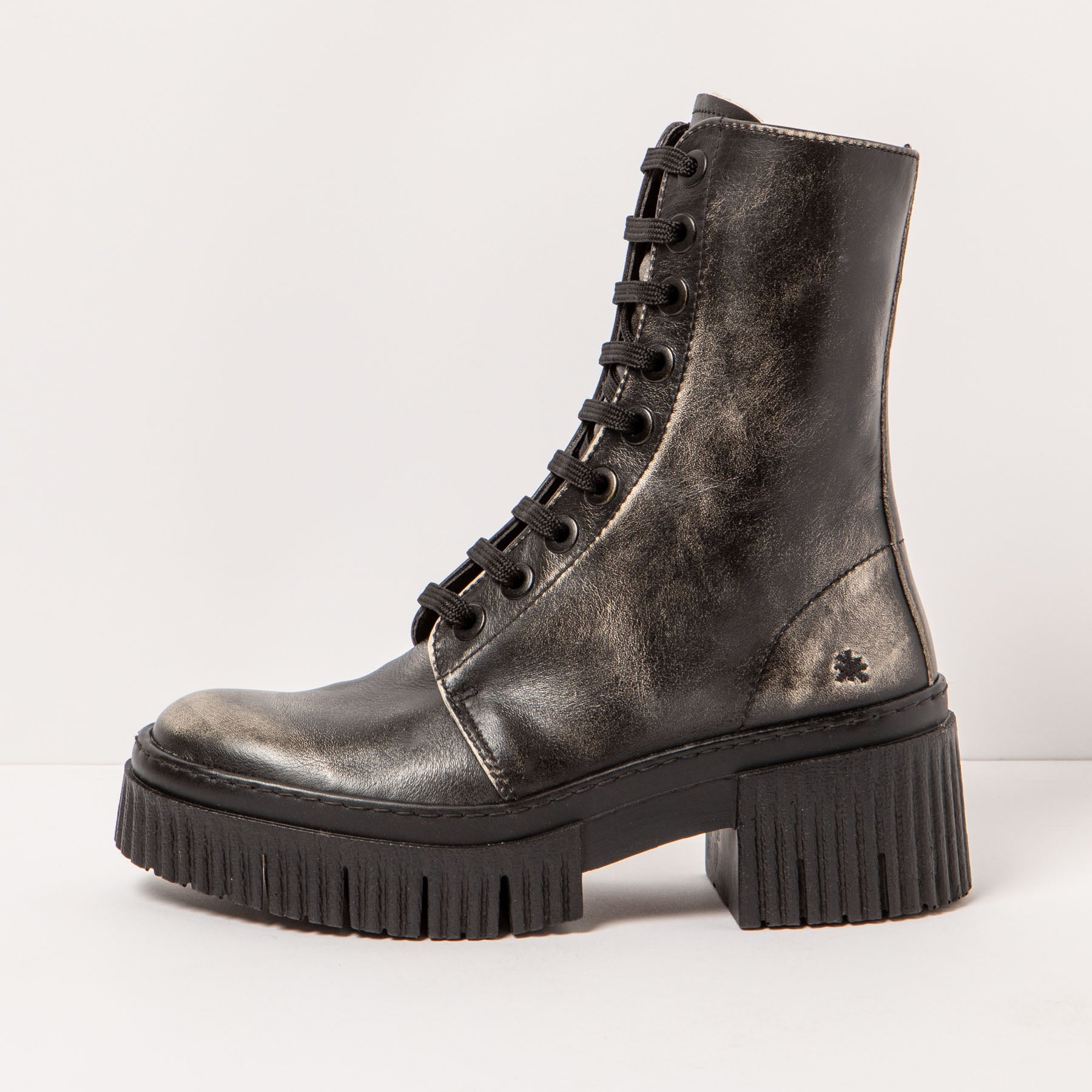 gid://shopify/Product/15693914505548_1