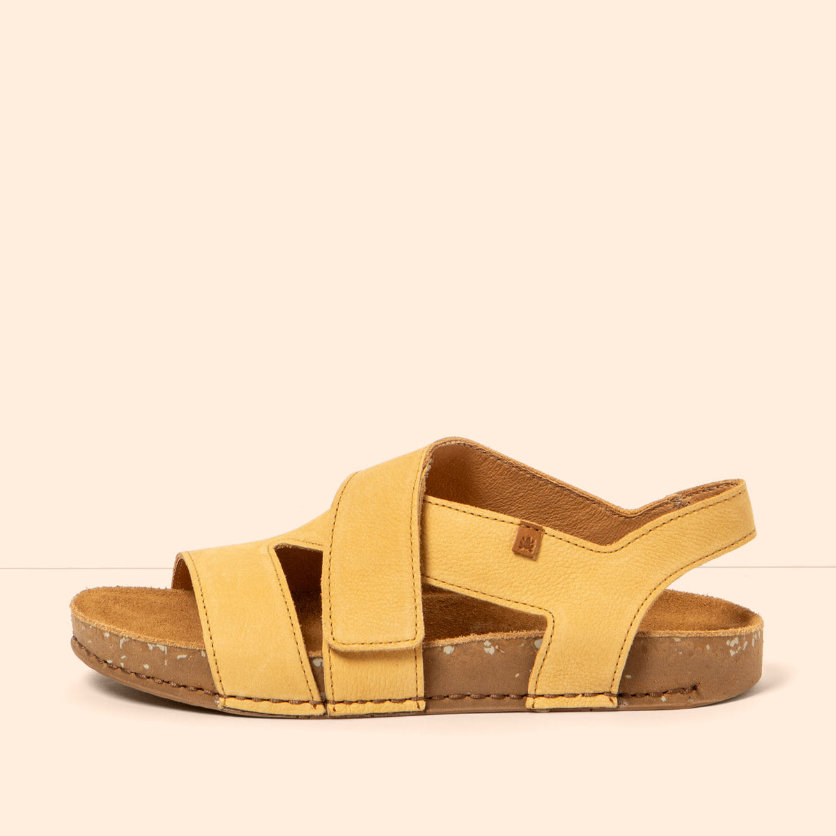 gid://shopify/Product/16124778447180_1