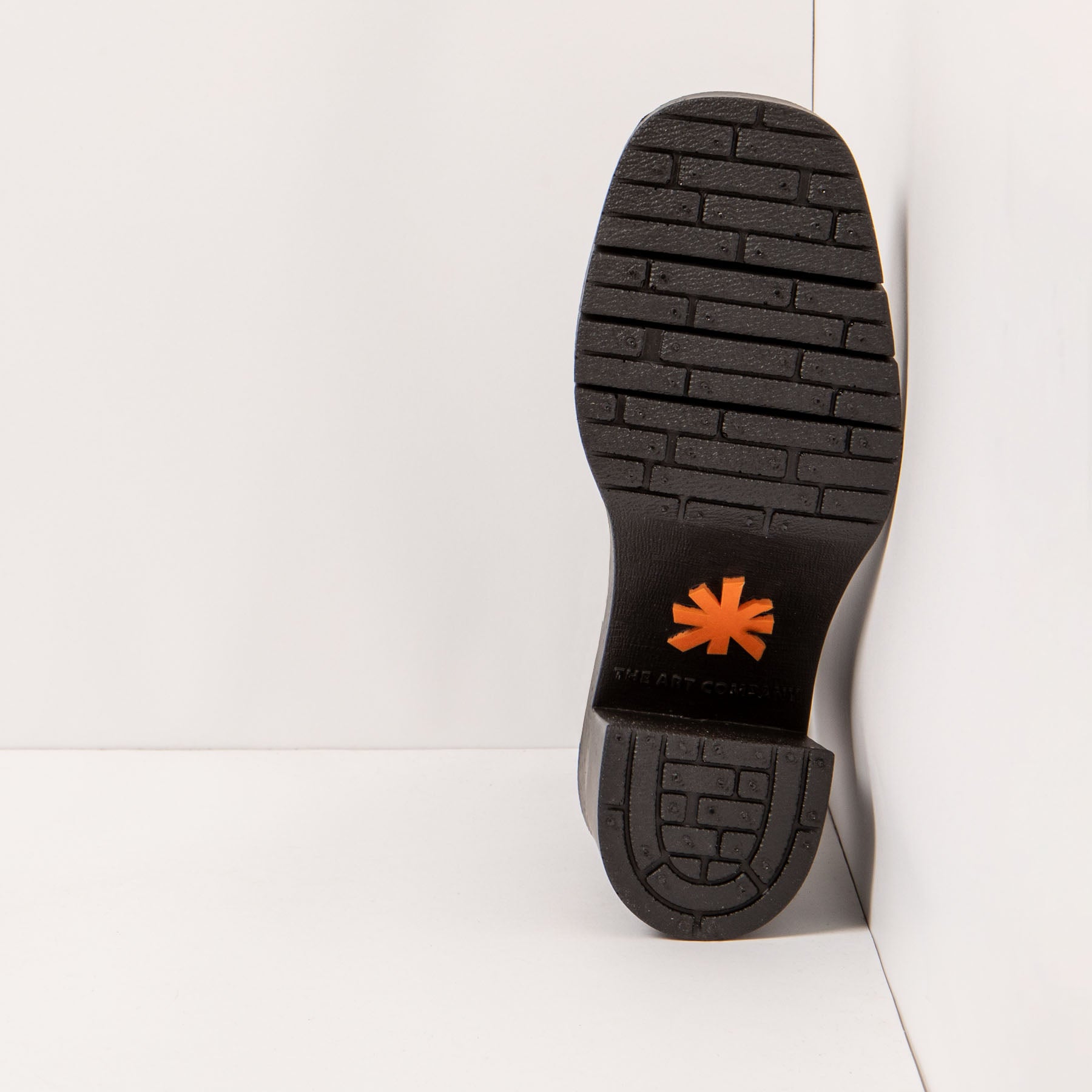gid://shopify/Product/15694358282572_3
