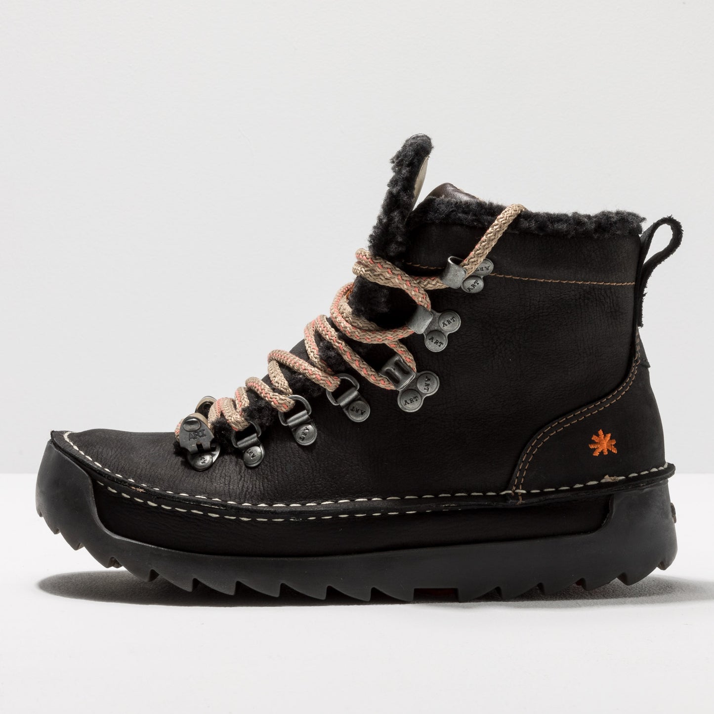 gid://shopify/Product/15785675325772_1