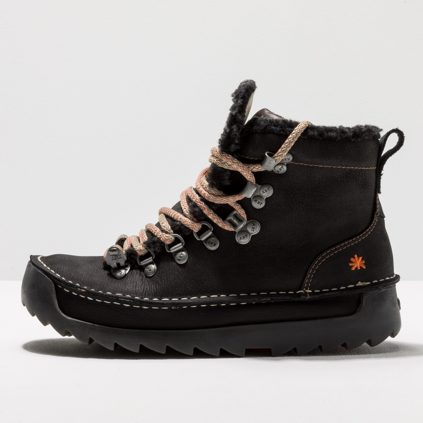gid://shopify/Product/15785675325772_1