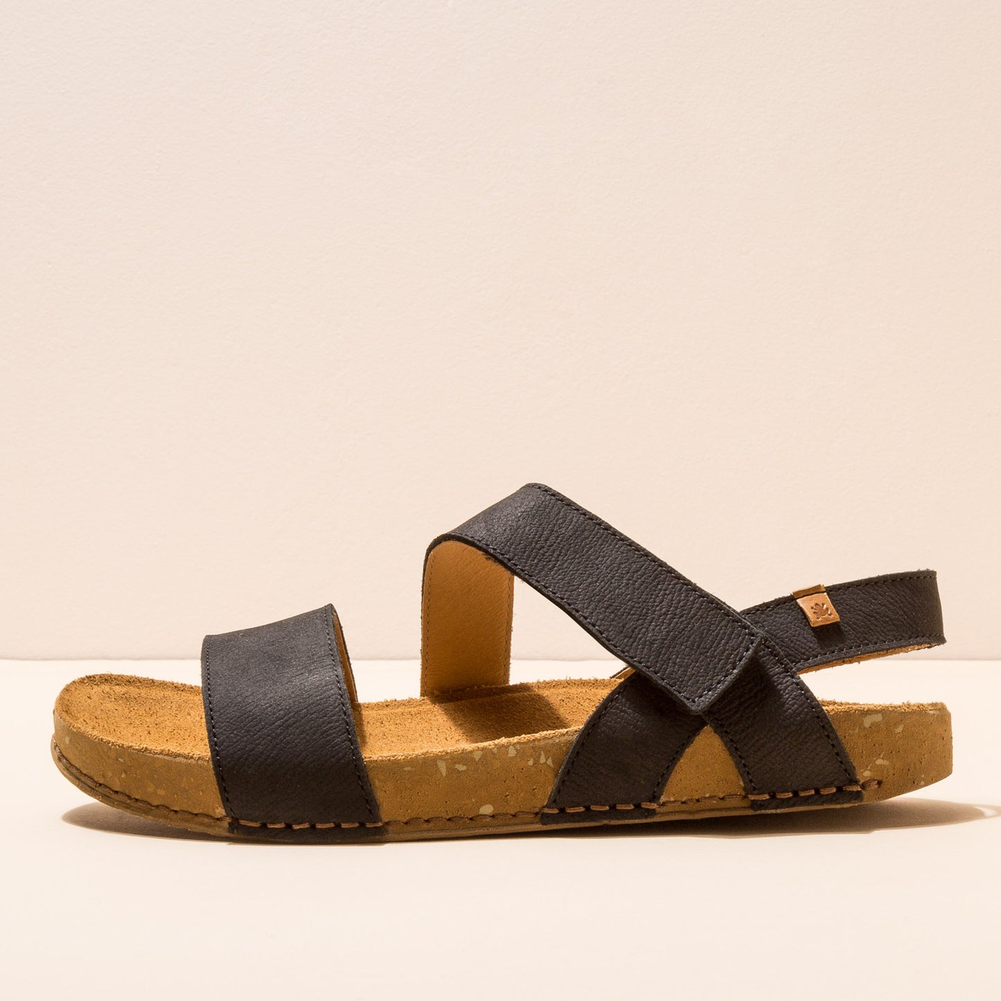 gid://shopify/Product/15700060406092_1