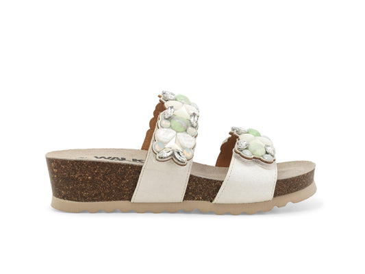 gid://shopify/Product/15686091505996_1