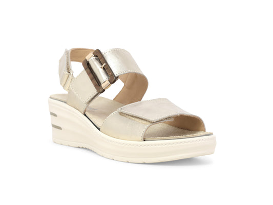 gid://shopify/Product/15686137315660_2