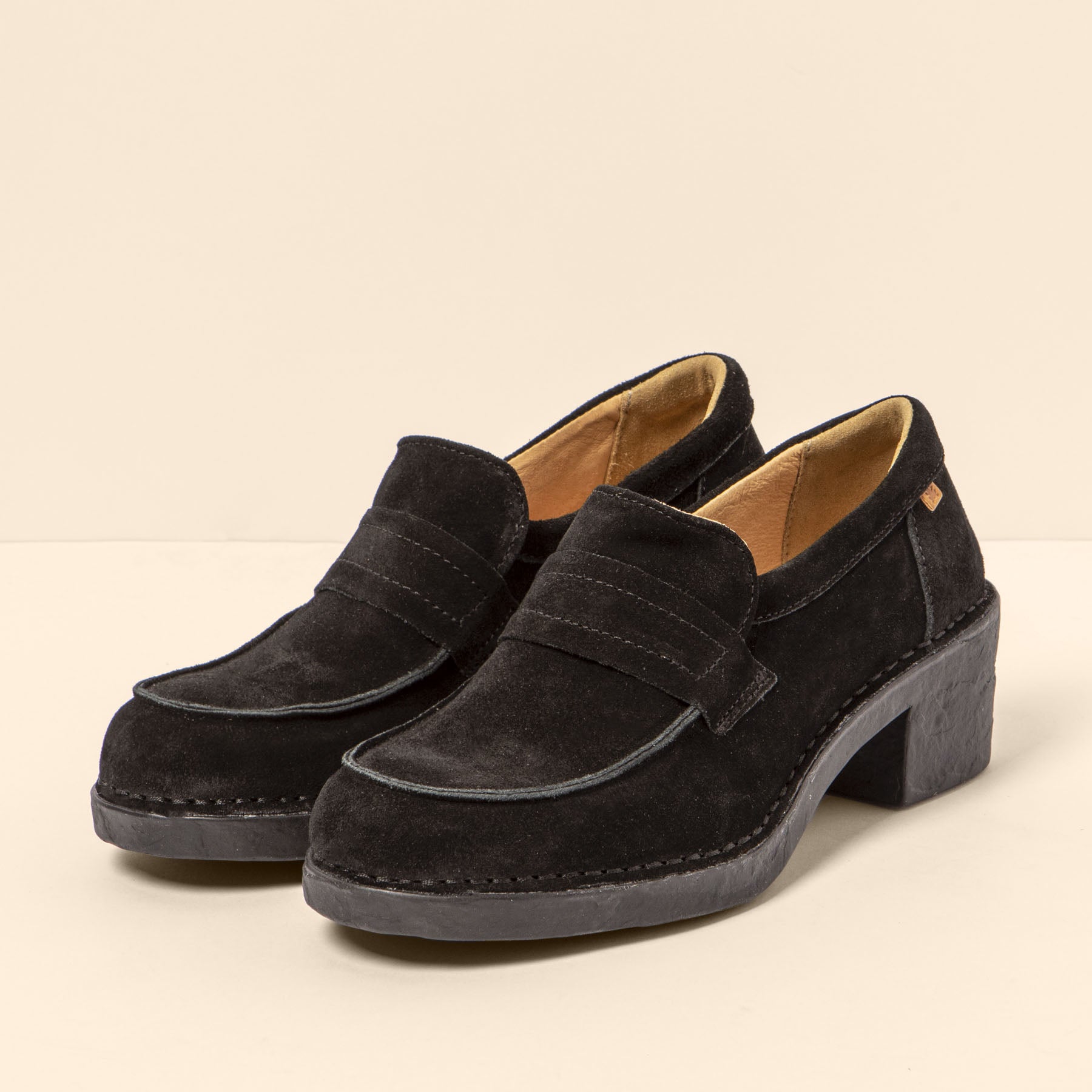 gid://shopify/Product/15700050510156_5