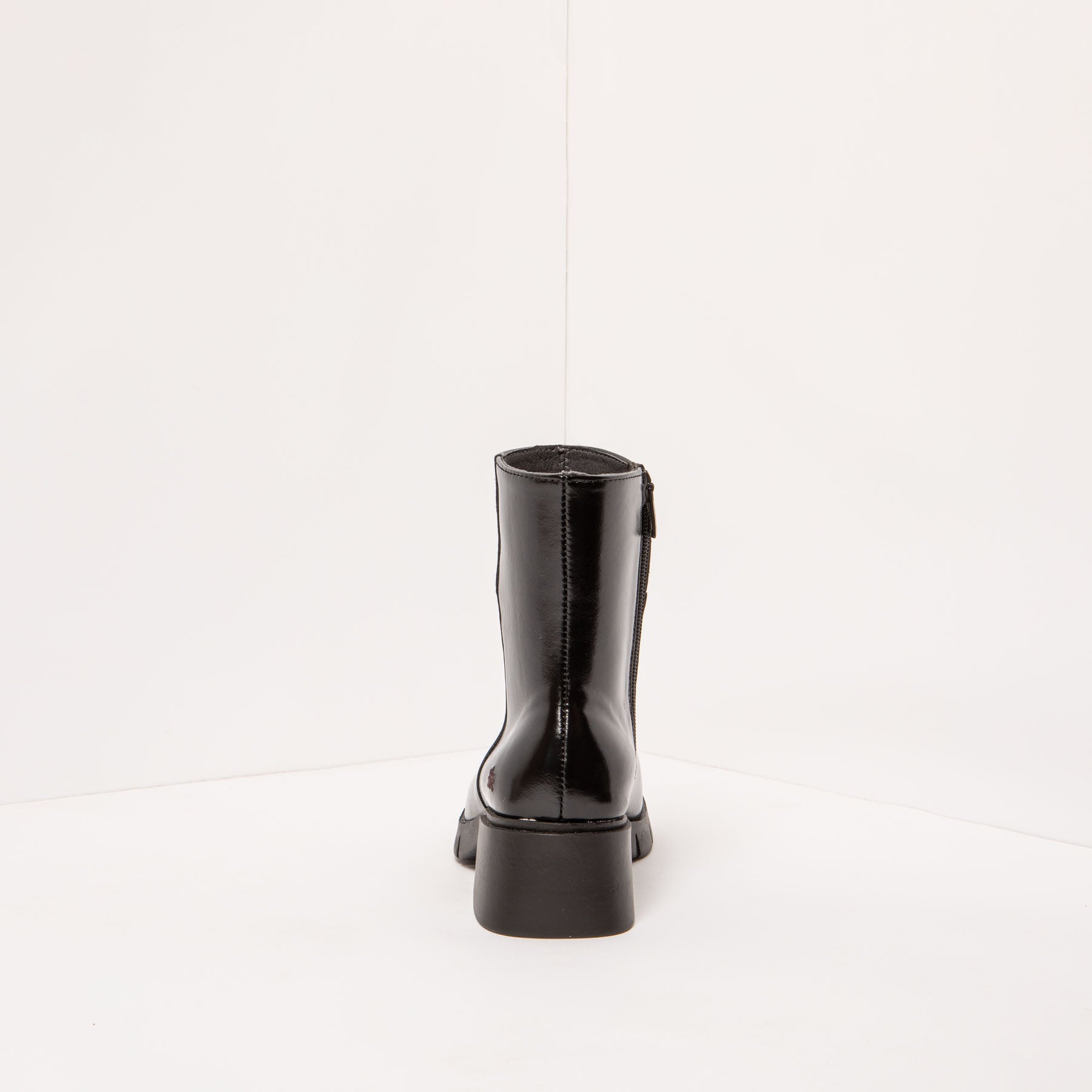 gid://shopify/Product/15693784875340_5