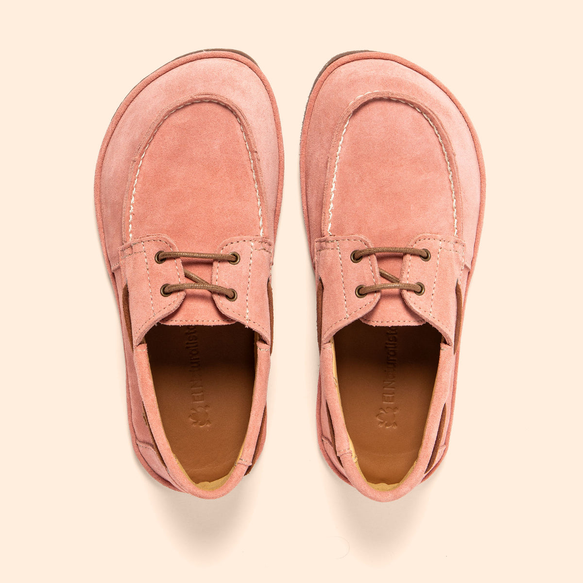gid://shopify/Product/16124711633228_4
