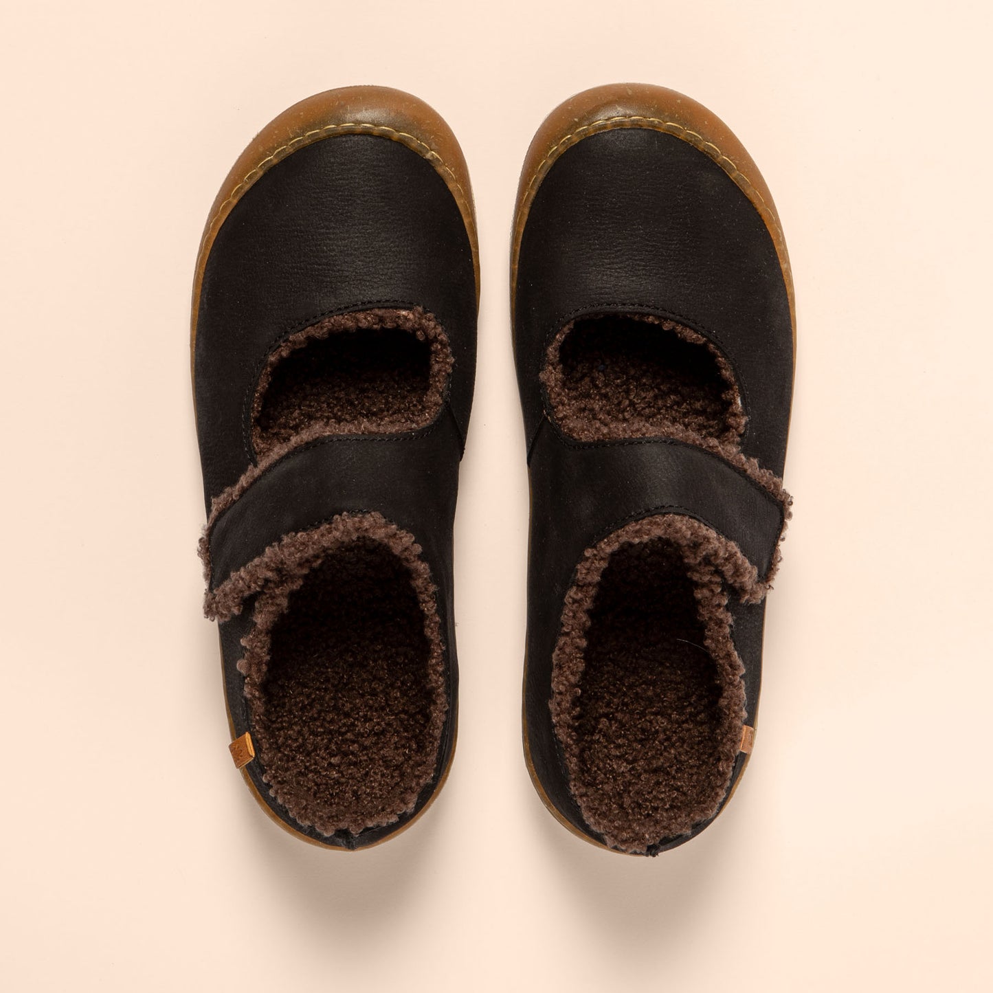 gid://shopify/Product/15700857422156_4