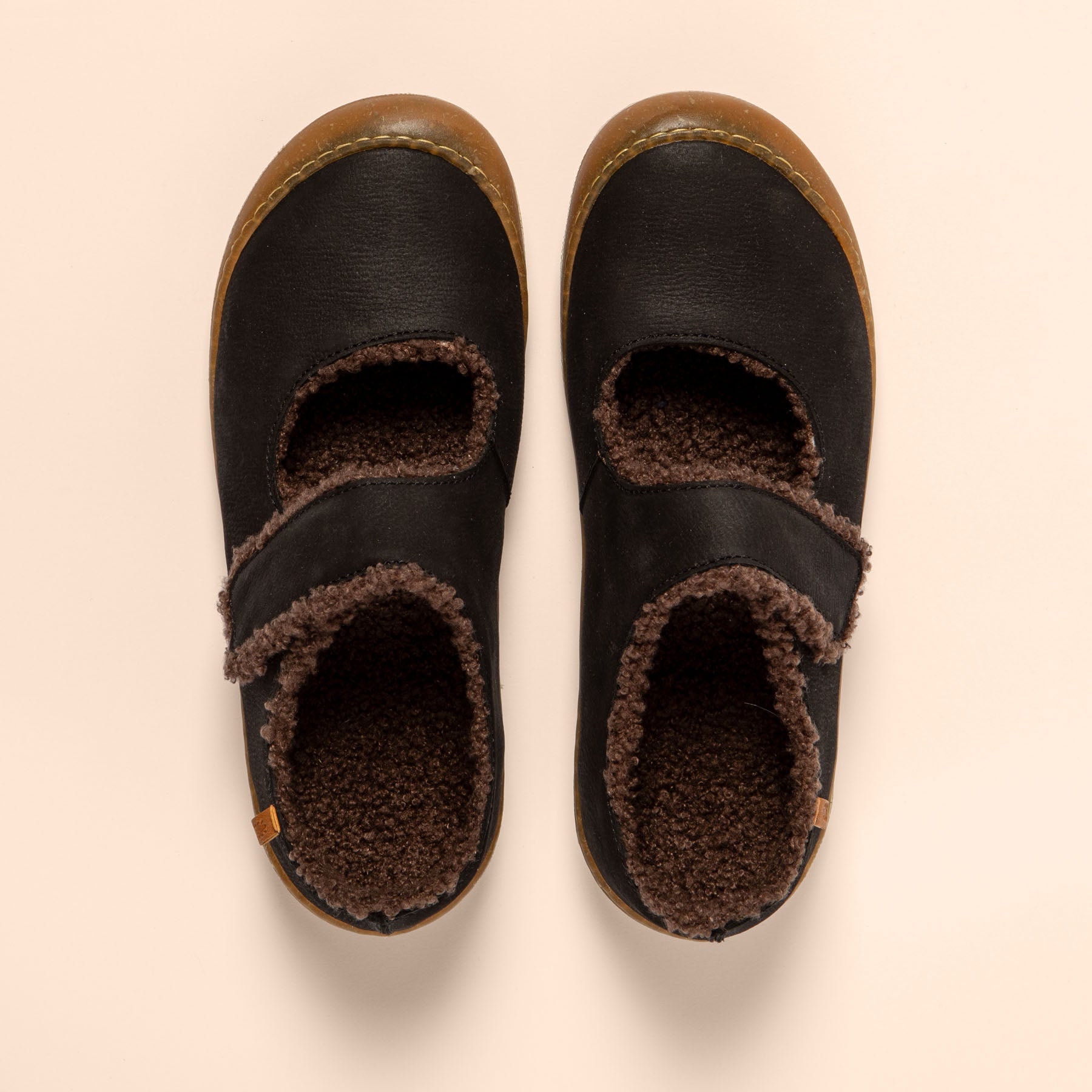 gid://shopify/Product/15700857422156_4
