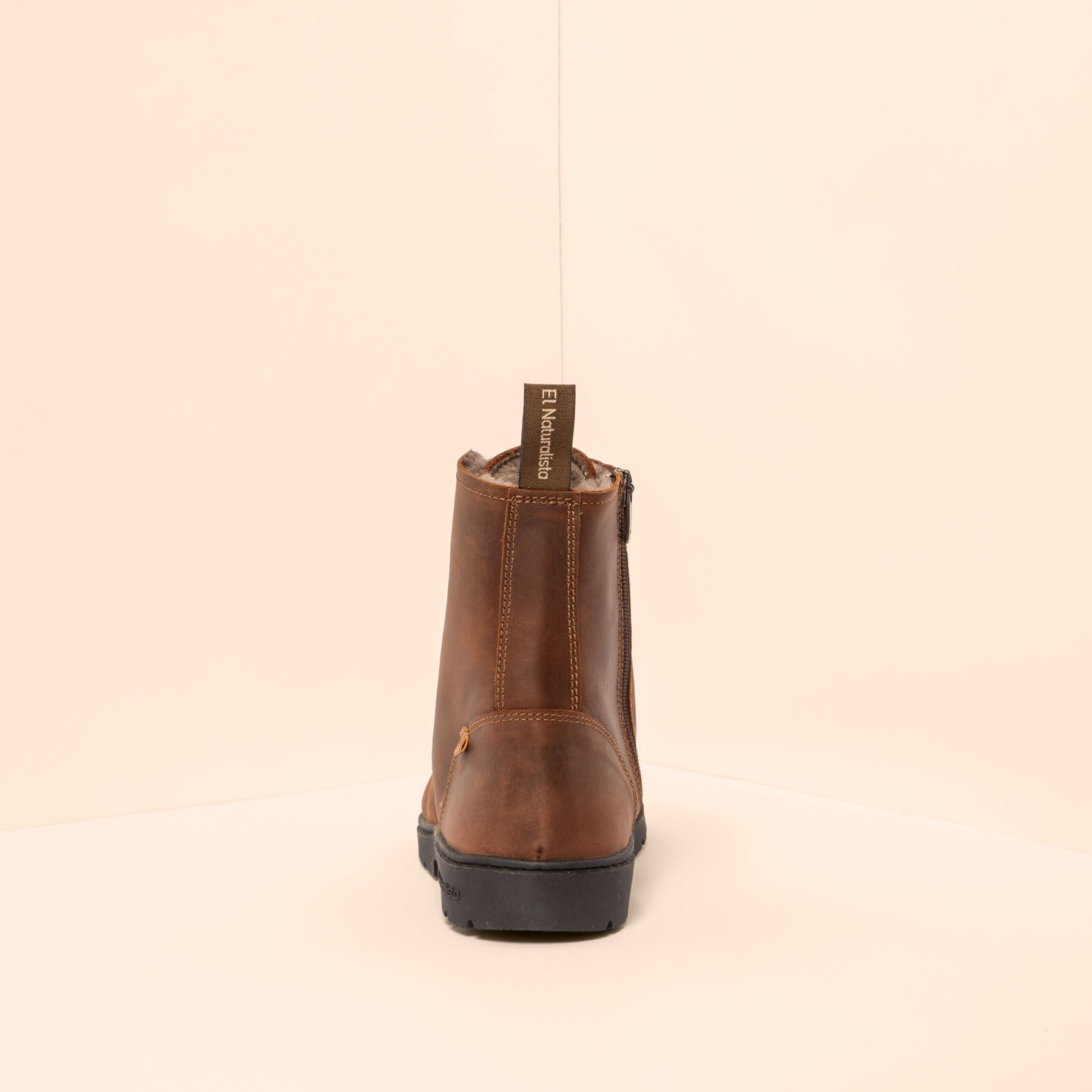 gid://shopify/Product/15700755677516_5