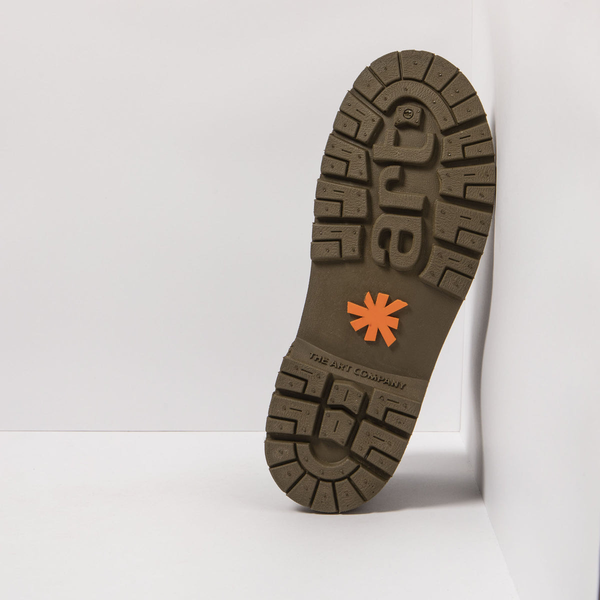 gid://shopify/Product/16171582882124_6