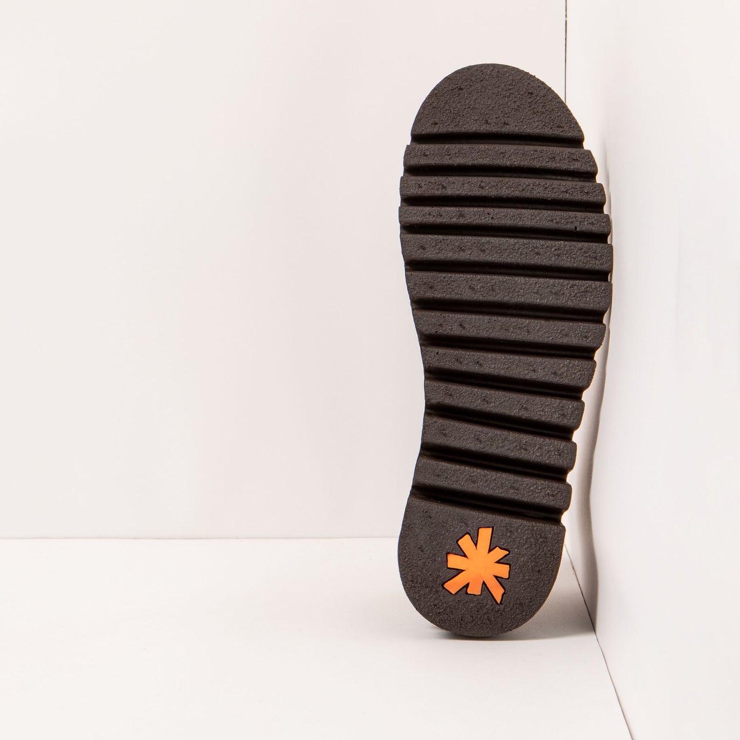 gid://shopify/Product/15694109770060_3
