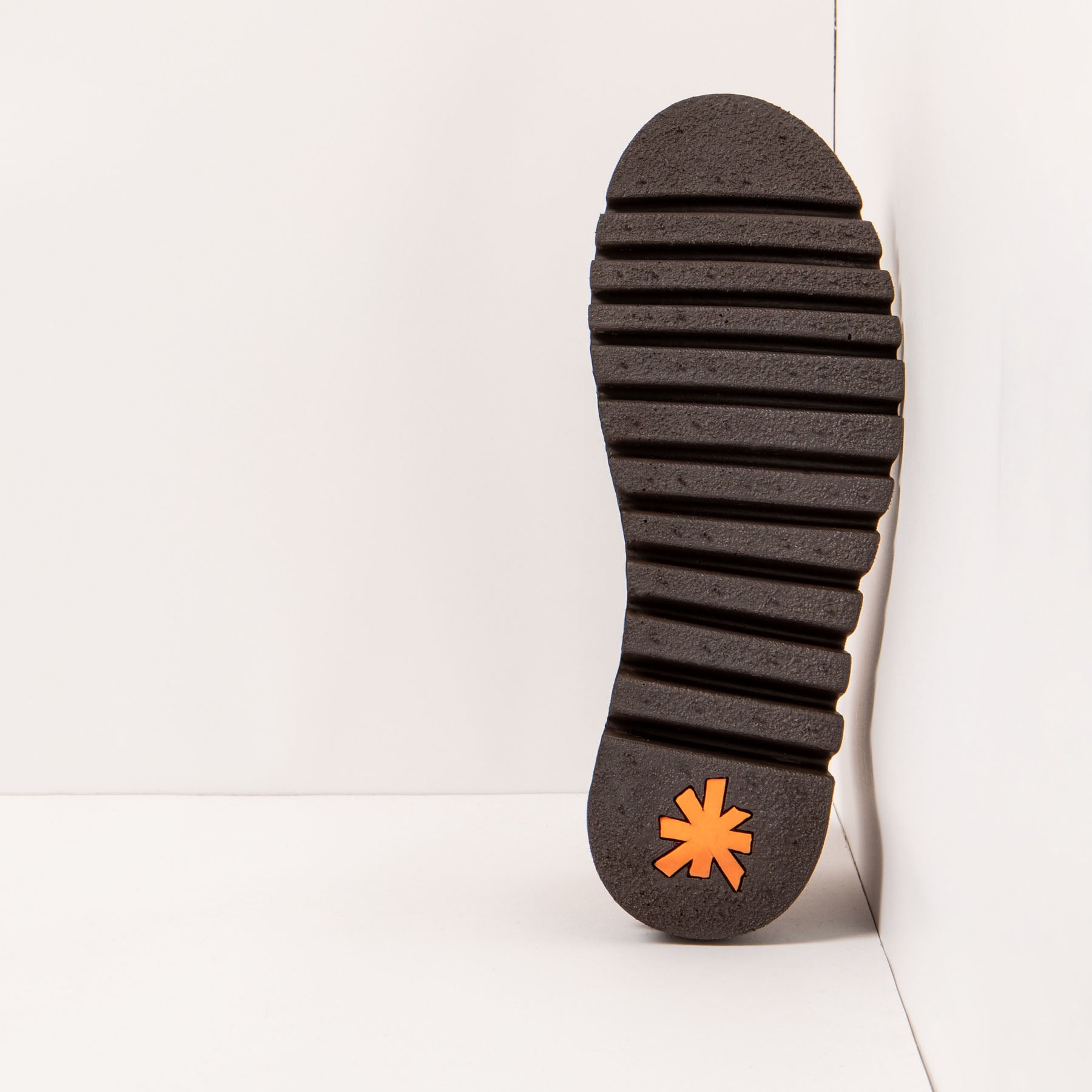 gid://shopify/Product/15694109770060_3