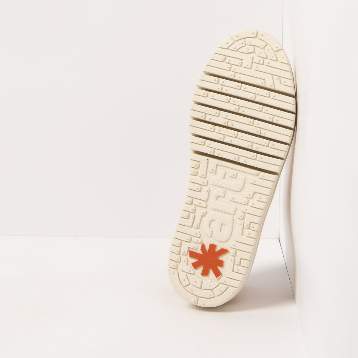 gid://shopify/Product/16171462525260_6