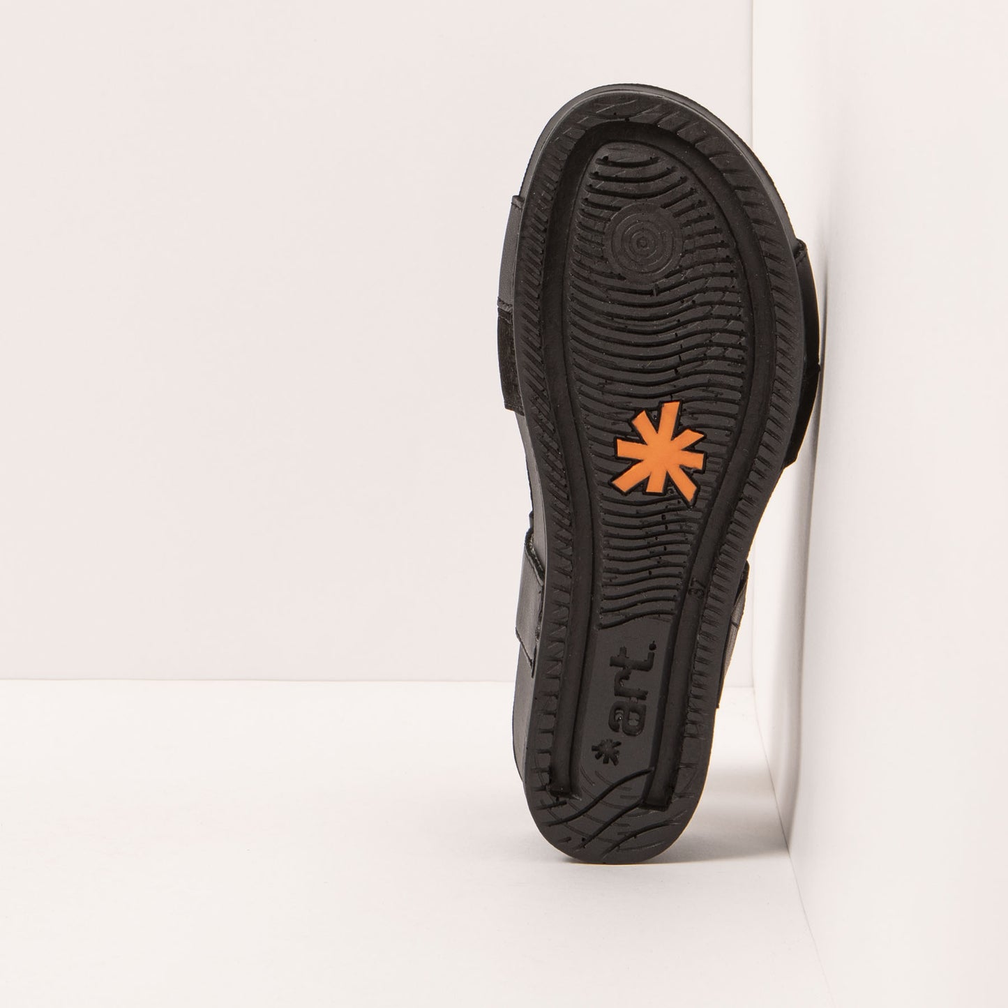 gid://shopify/Product/15693516046668_3