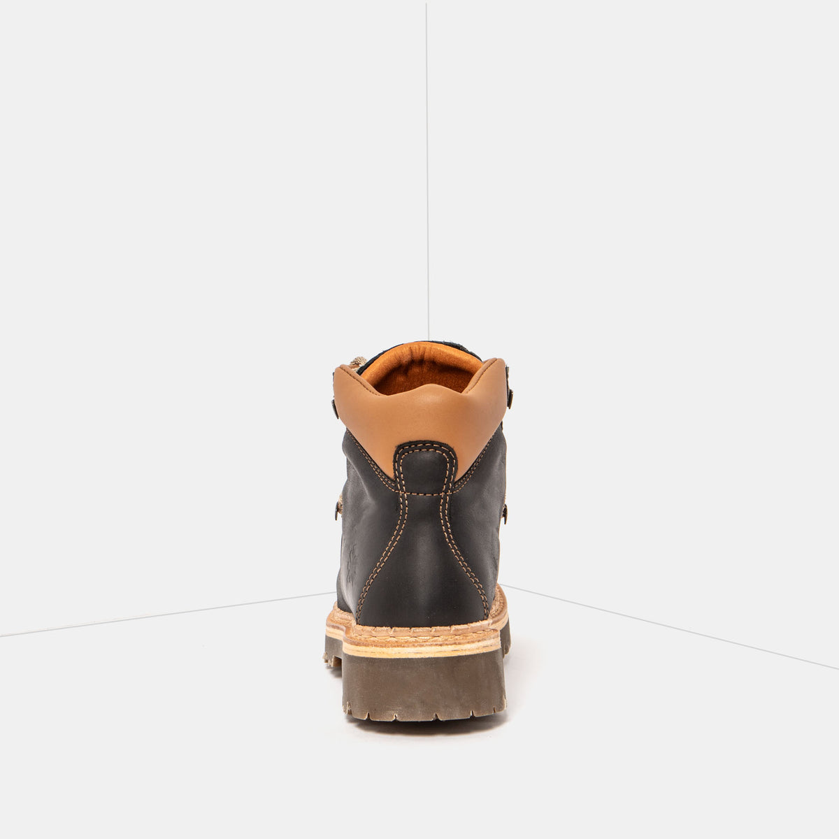 gid://shopify/Product/16172239585612_5