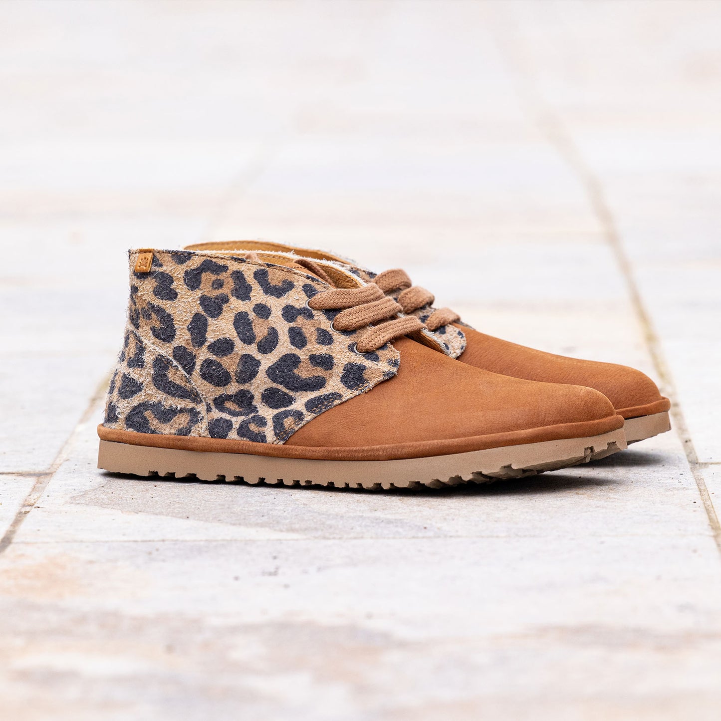gid://shopify/Product/15700757971276_7