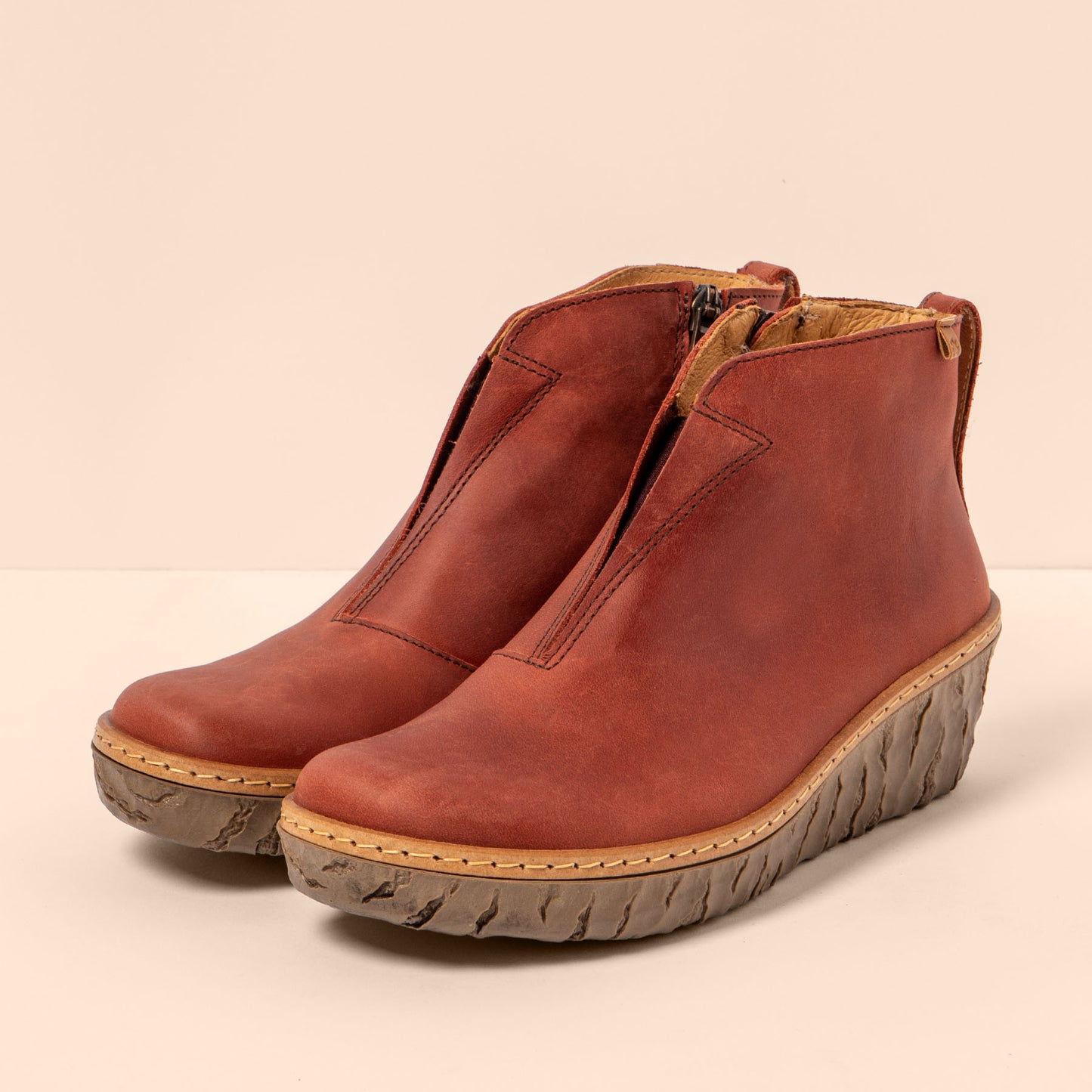 gid://shopify/Product/15700753514828_2