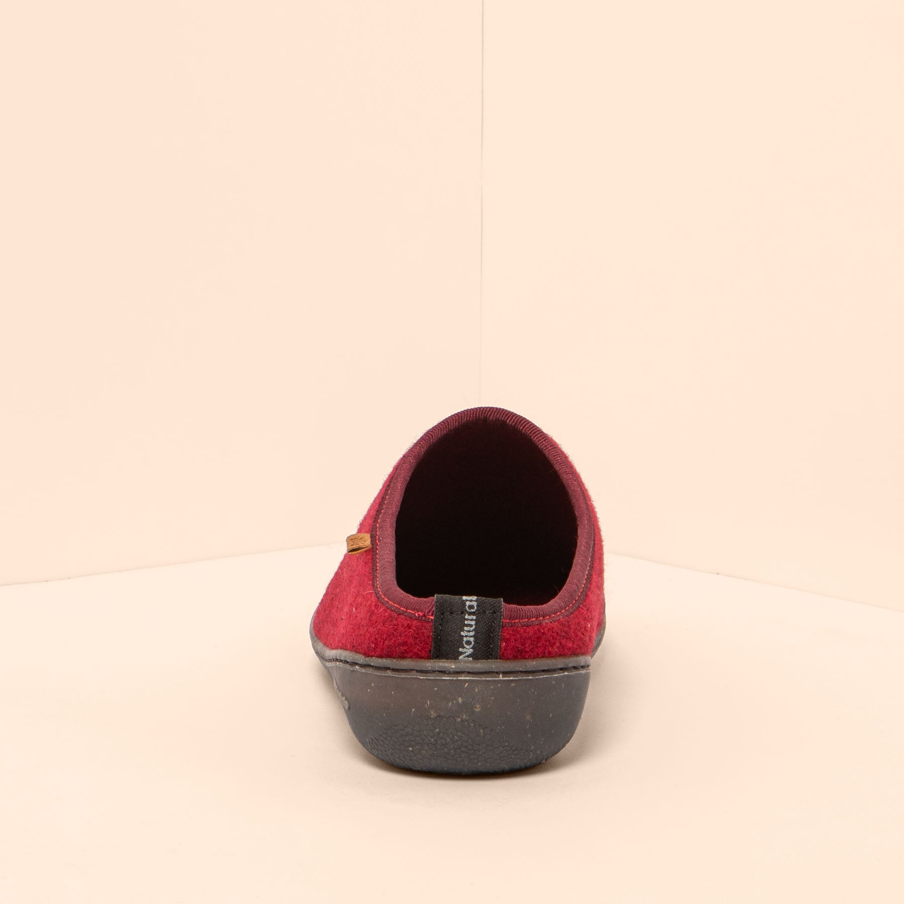 gid://shopify/Product/15700908441932_5