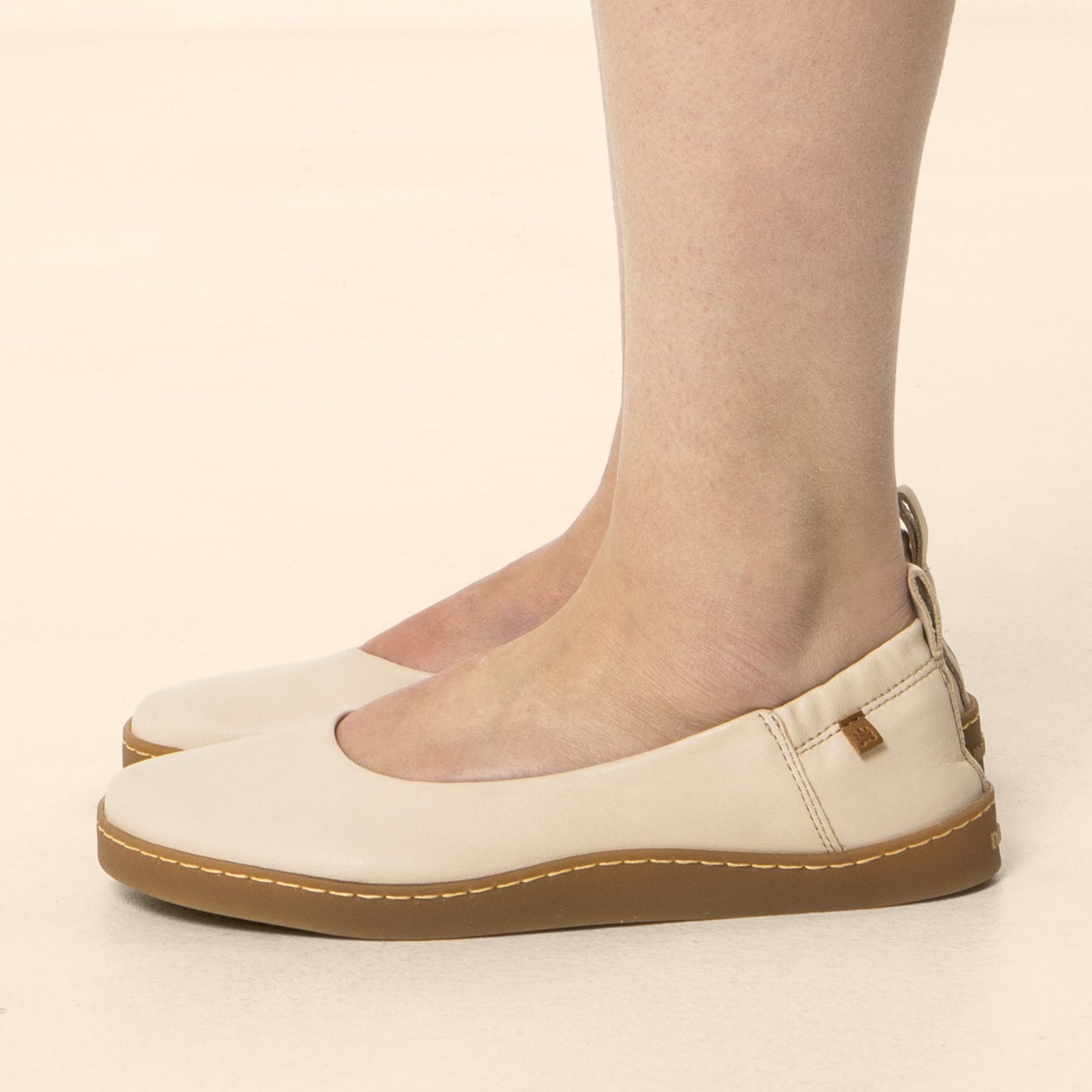 gid://shopify/Product/15791921856844_1