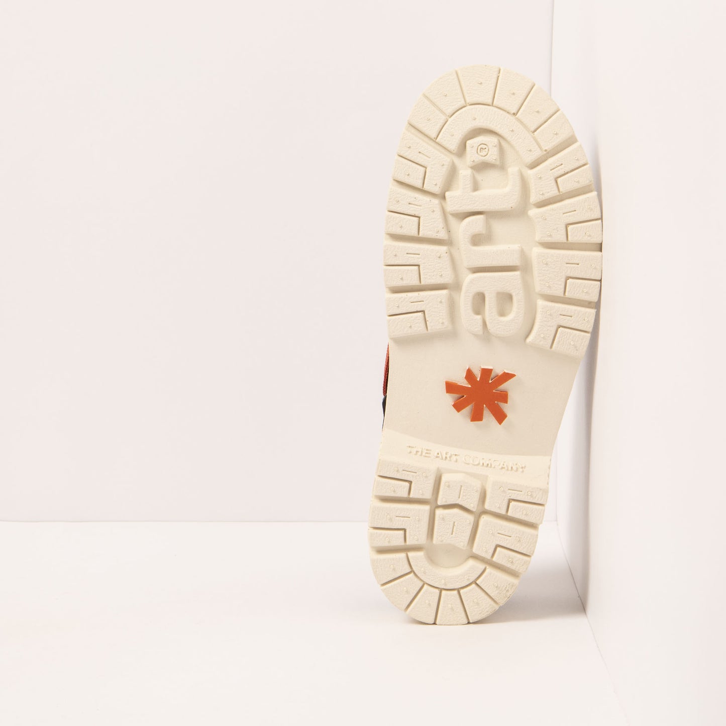 gid://shopify/Product/15693395788108_3