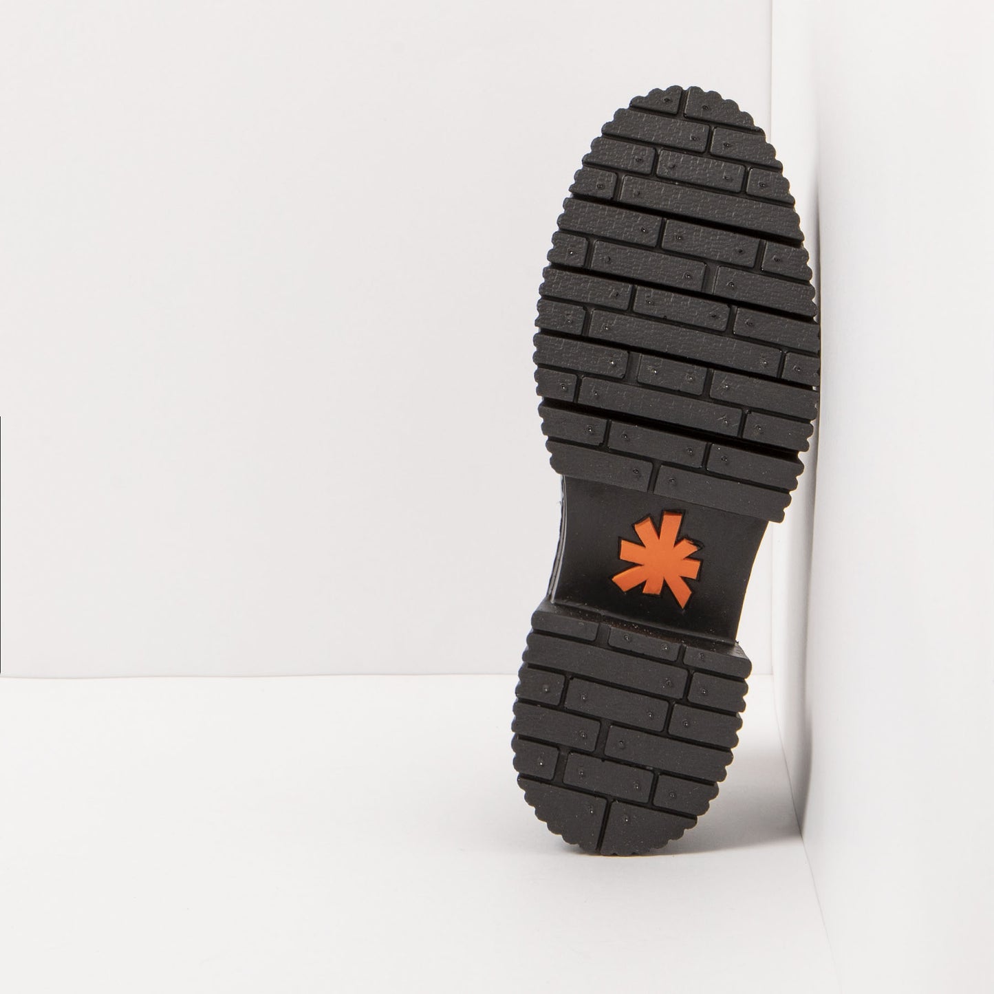 gid://shopify/Product/15785702392140_6