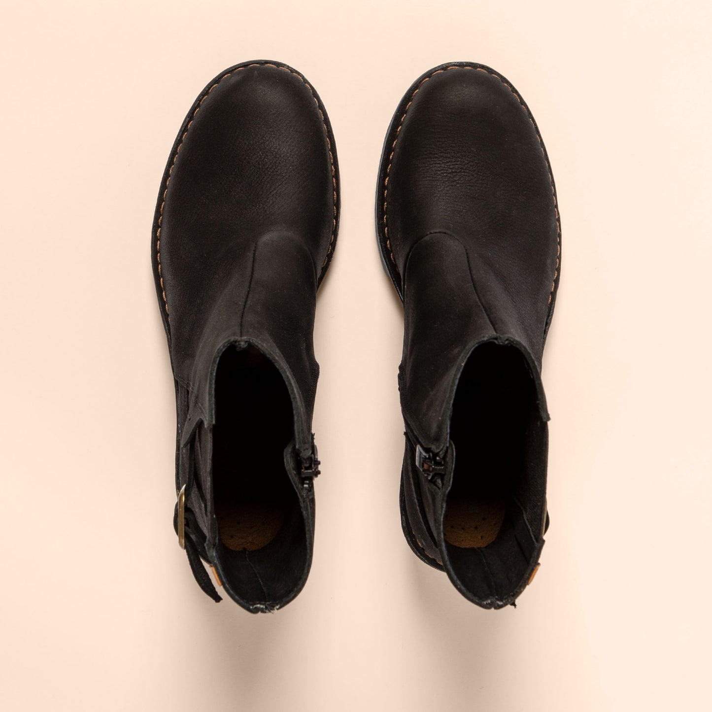 gid://shopify/Product/15700855554380_4