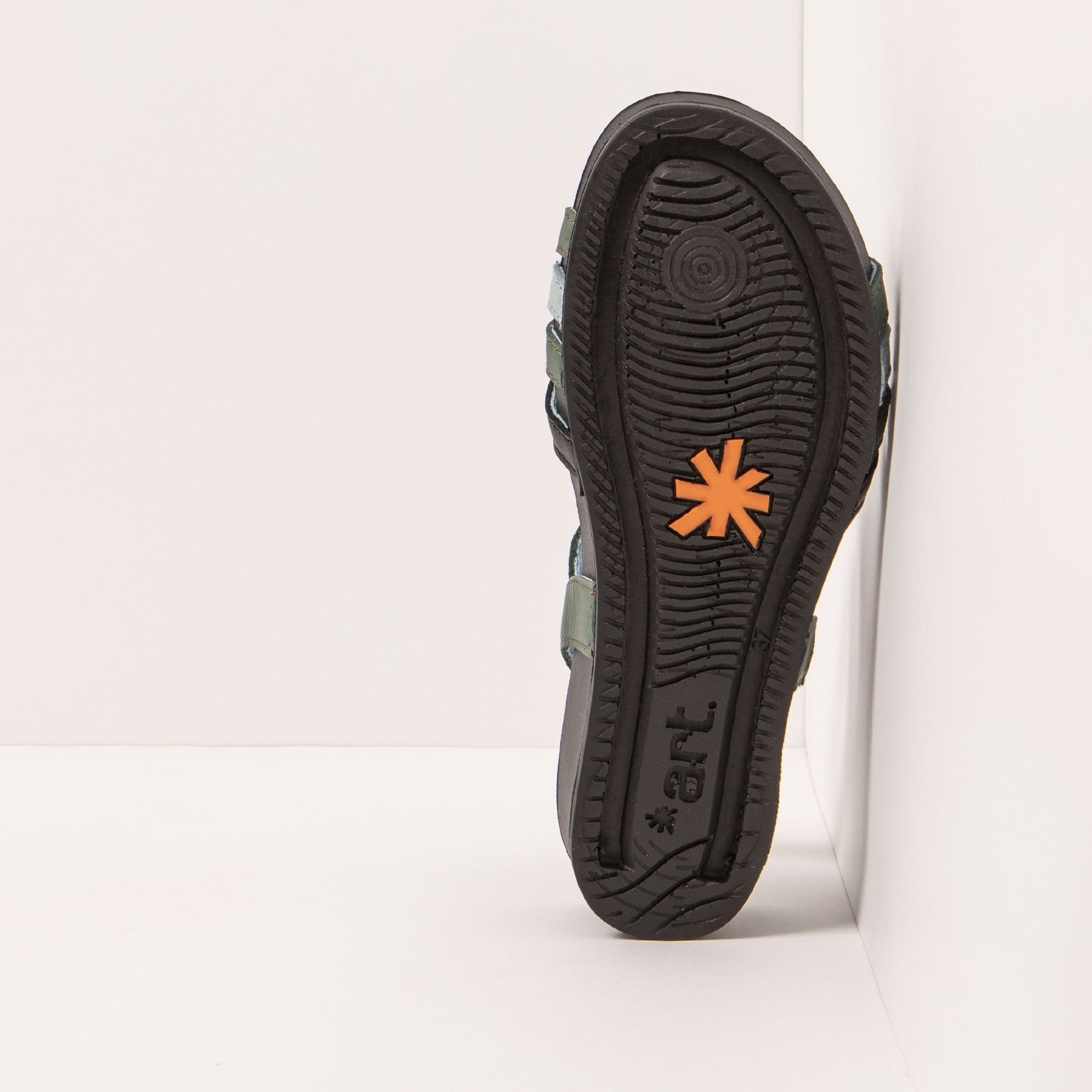 gid://shopify/Product/15693510934860_3
