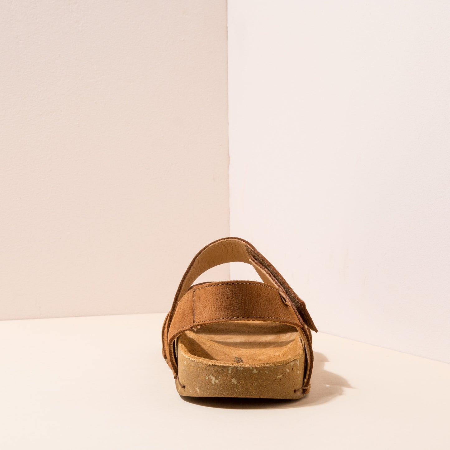 gid://shopify/Product/15700061978956_5