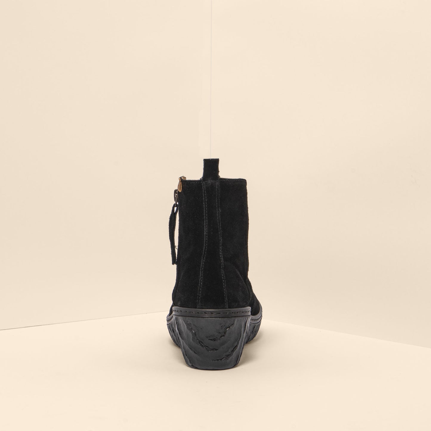 gid://shopify/Product/15699908297036_5