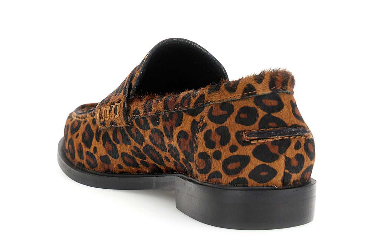 gid://shopify/Product/16175993028940_2
