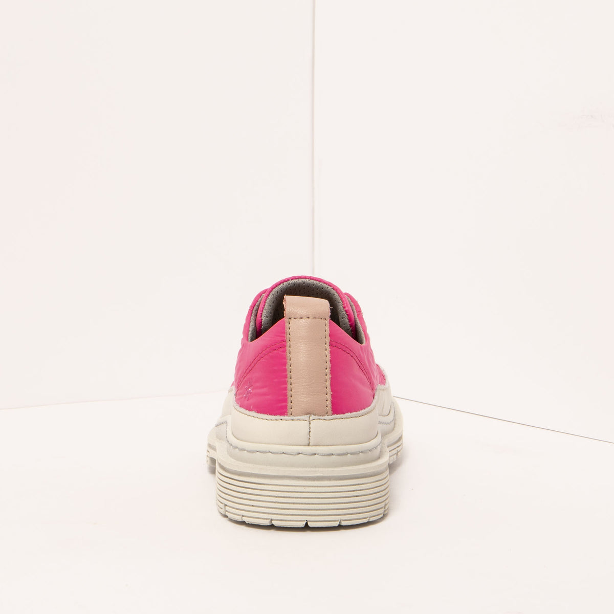 gid://shopify/Product/16172092588364_5